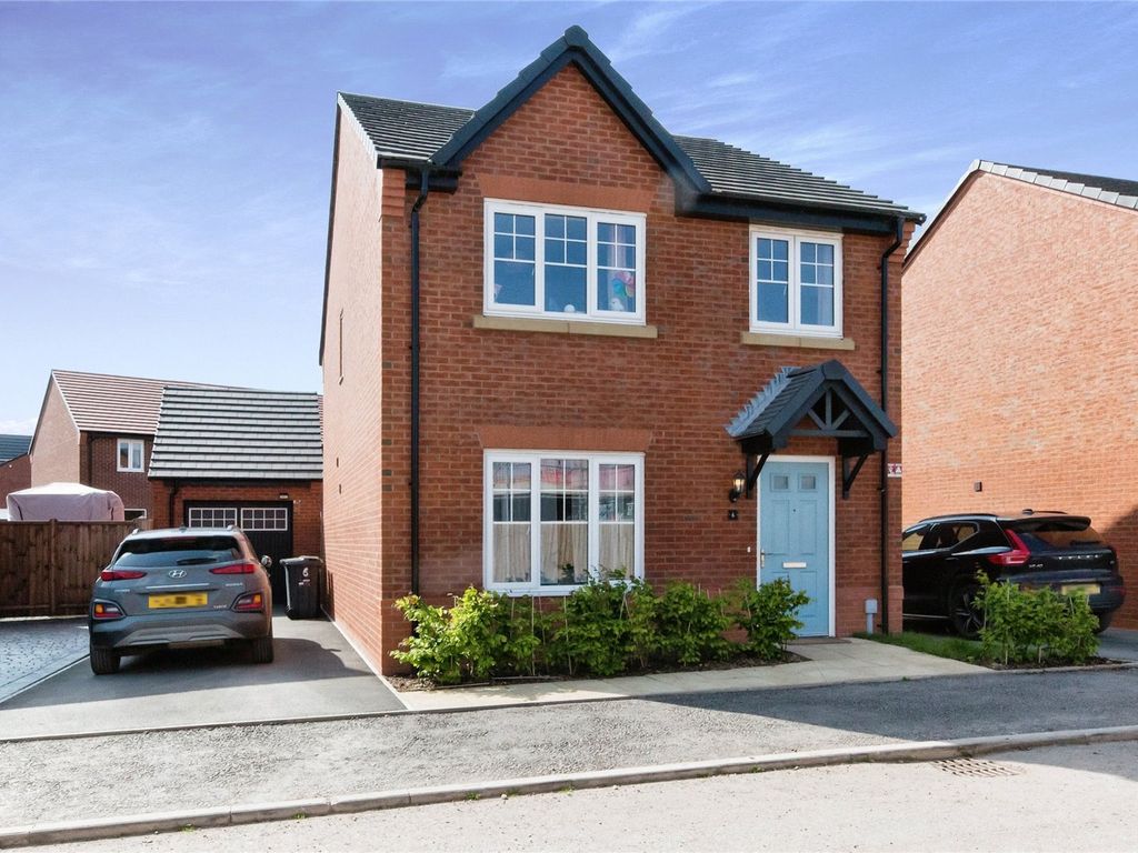4 bed detached house for sale in Turnham Green Drive, Henhull, Nantwich CW5, £297,500