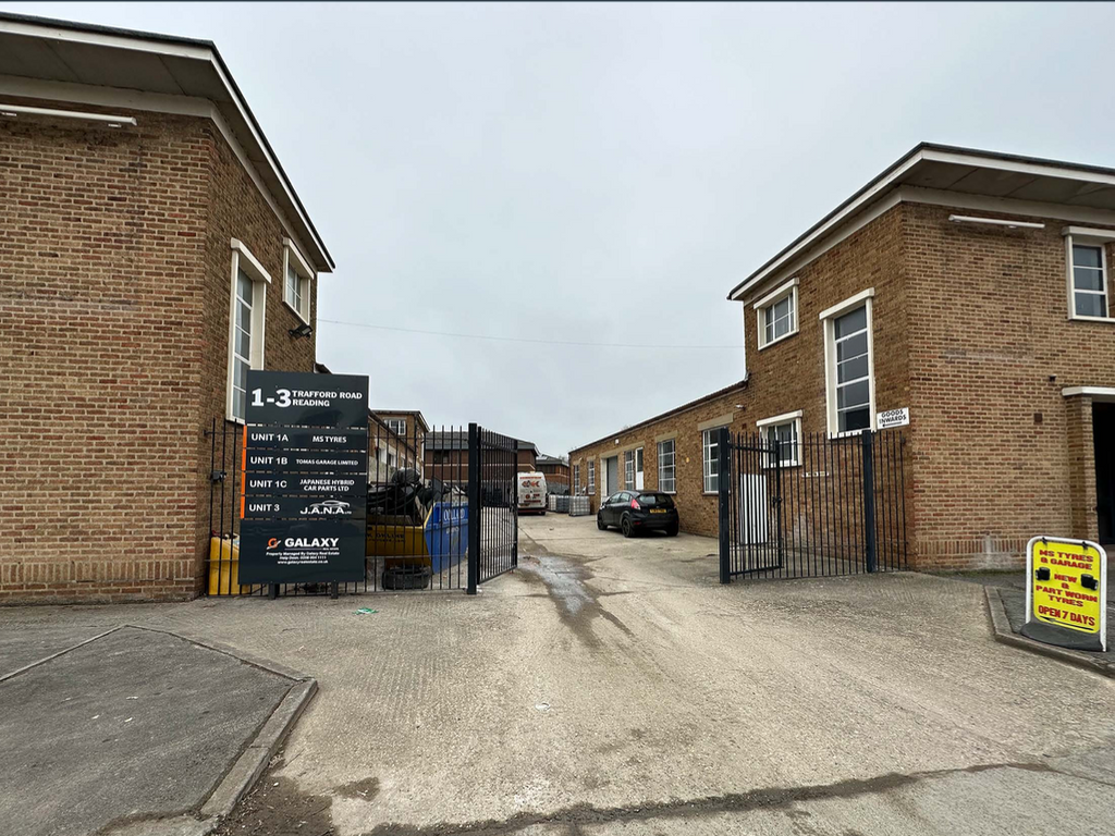 Warehouse for sale in Reading, Berkshire RG1, £2,200,000