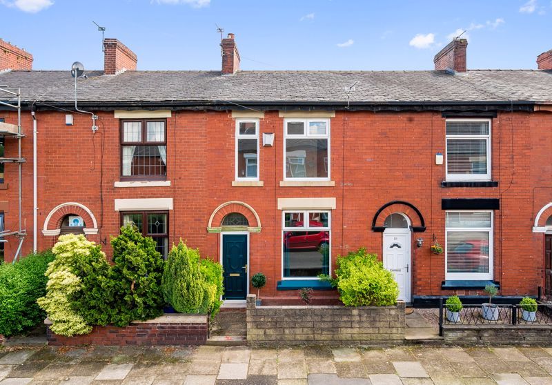 3 bed terraced house for sale in Cowper Street, Middleton, Manchester M24, £179,950