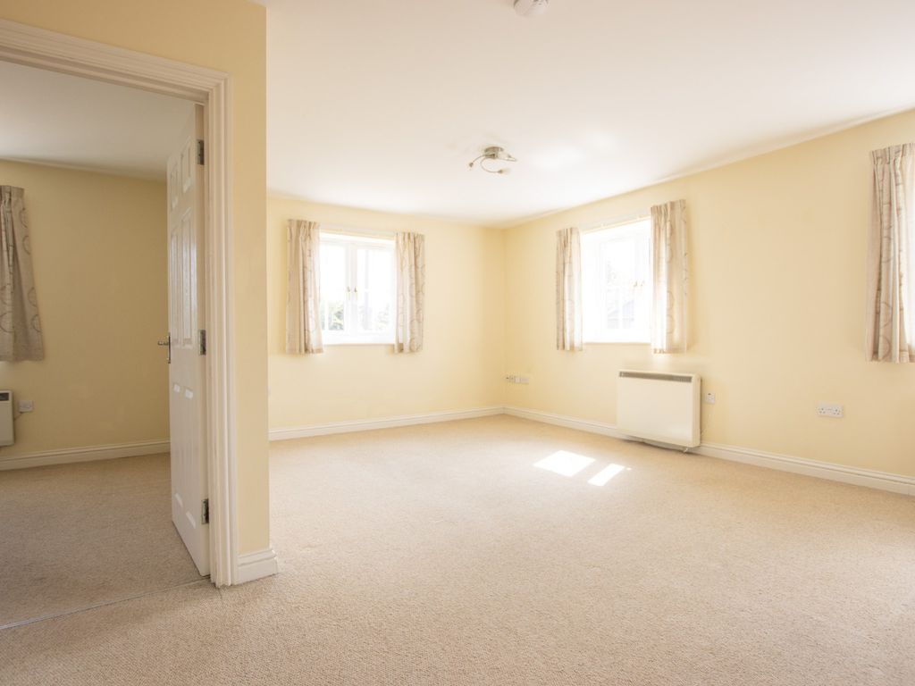 1 bed flat for sale in Hunstanton Road, Dersingham, King's Lynn PE31, £145,000