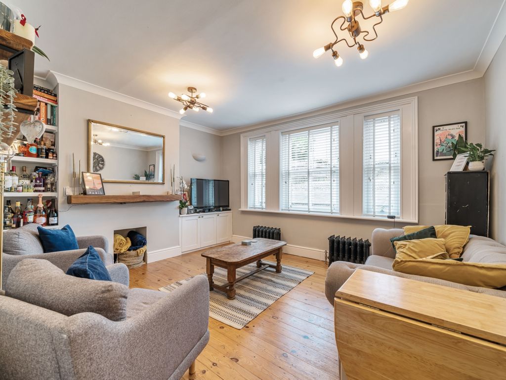 1 bed flat for sale in Maberley Road, London SE19, £325,000