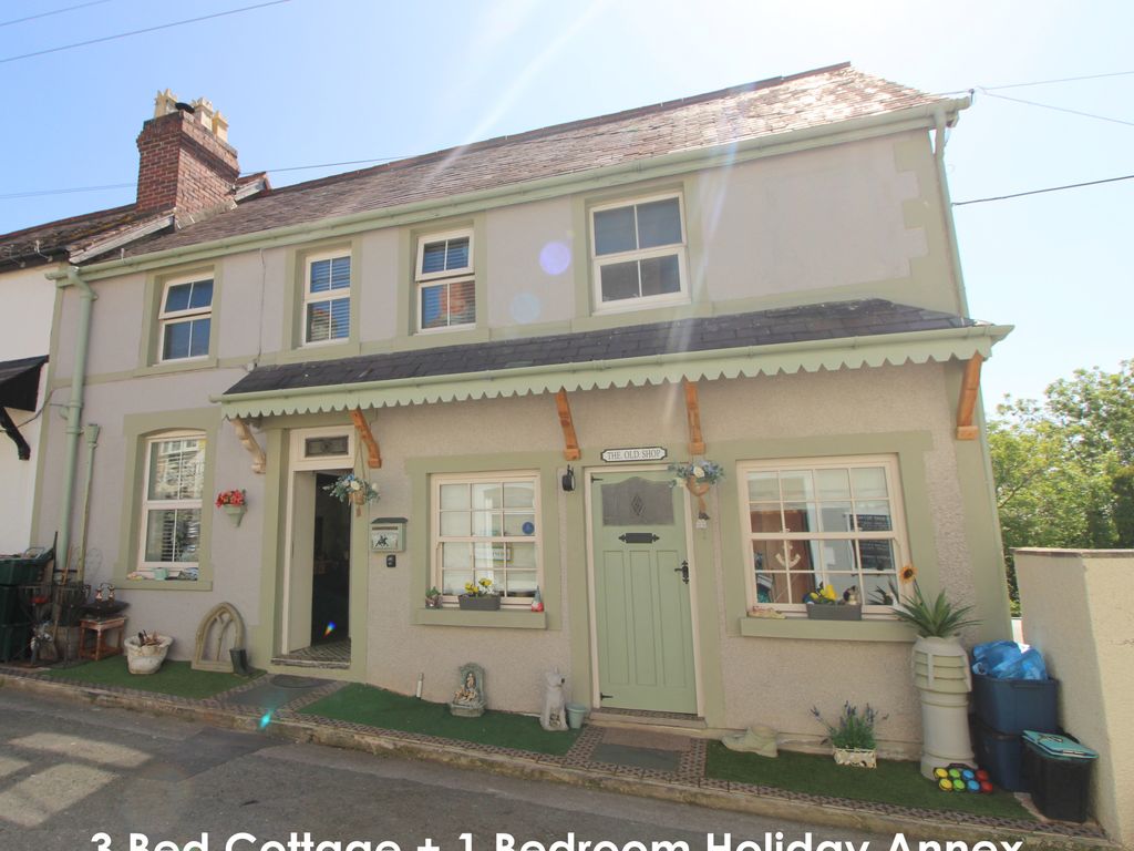 4 bed cottage for sale in Pendre Road, Llandudno, Conwy LL30, £320,000