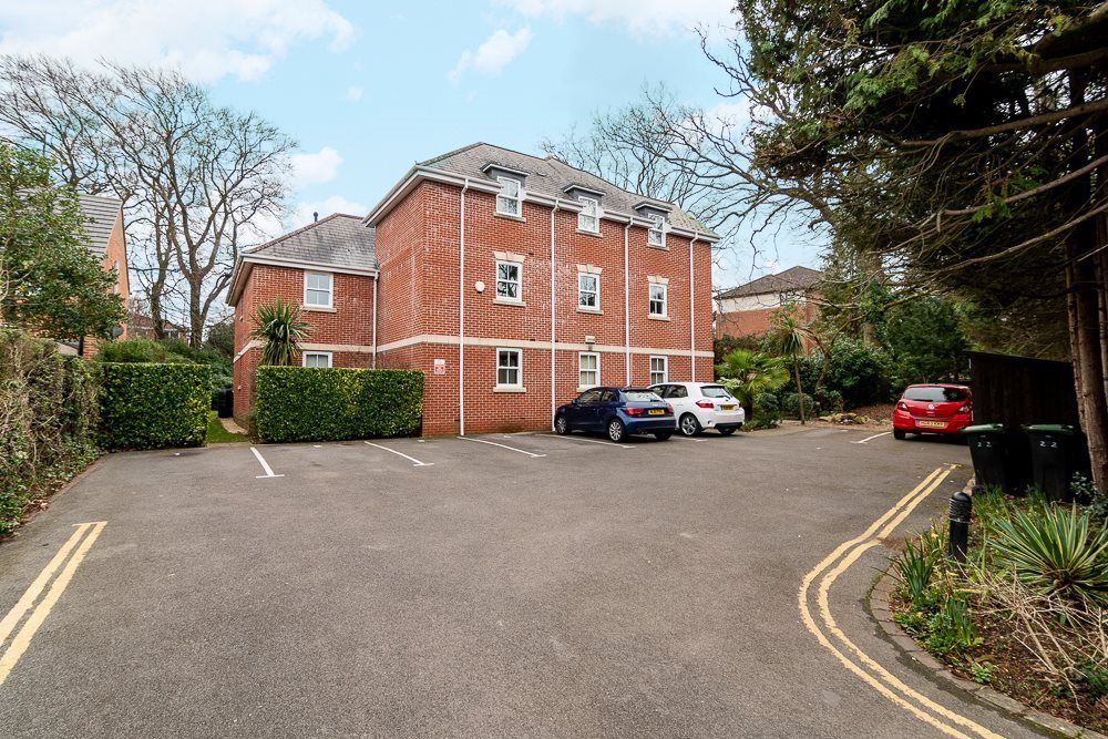 2 bed flat for sale in Wimborne Road, Winton, Bournemouth BH2, £240,000