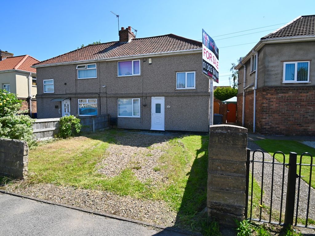 3 bed semi-detached house for sale in Broadway, Dunscroft, Doncaster DN7, £112,000