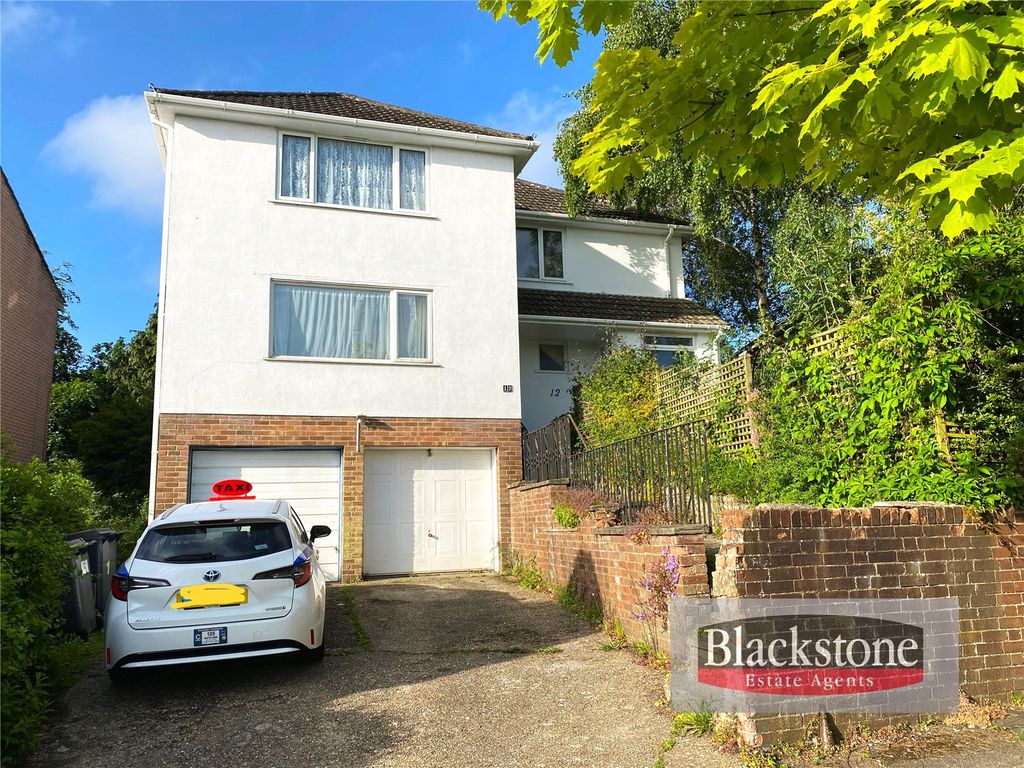 2 bed flat for sale in Moore Avenue, Bournemouth, Dorset BH11, £225,000