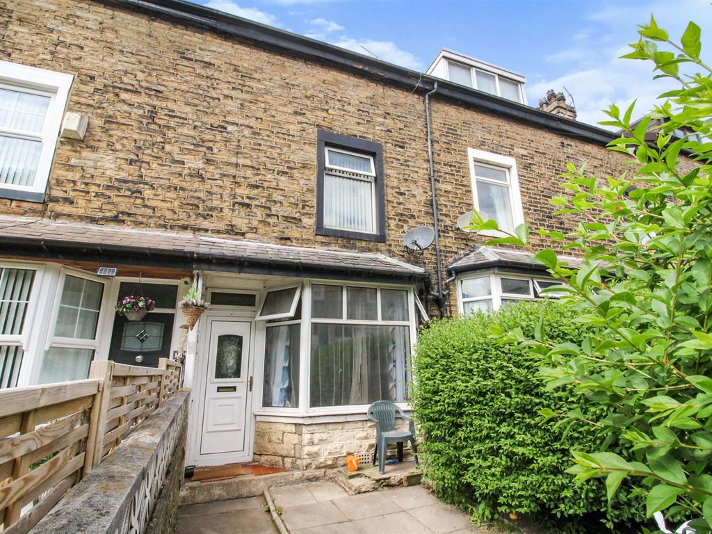 4 bed terraced house for sale in Barmouth Terrace, Bradford BD3, £135,000