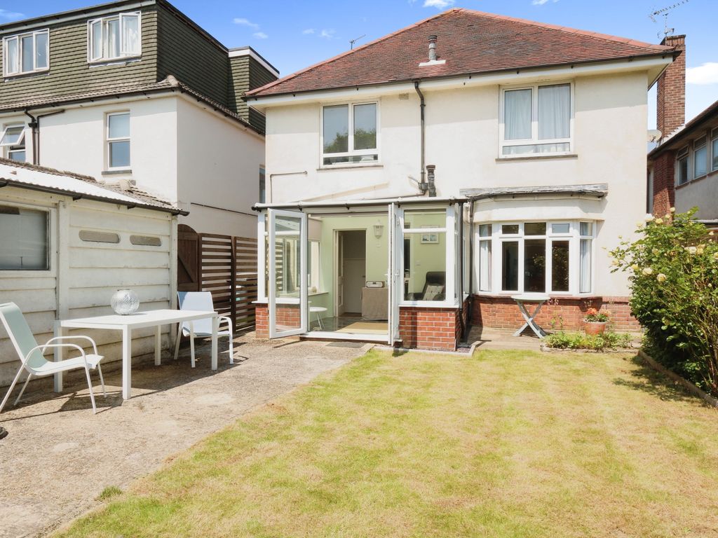 2 bed flat for sale in Gerald Road, Charminster, Bournemouth, Dorset BH3, £300,000