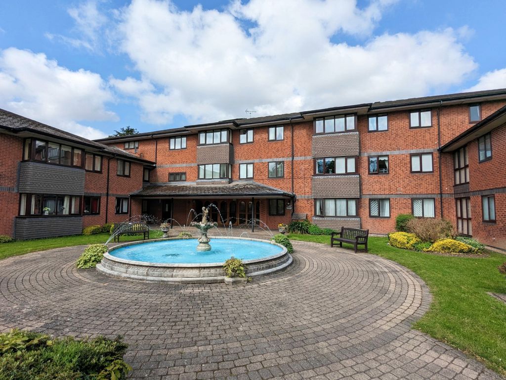 1 bed flat for sale in Maplebeck Court, Lode Lane, Solihull B91, £110,000