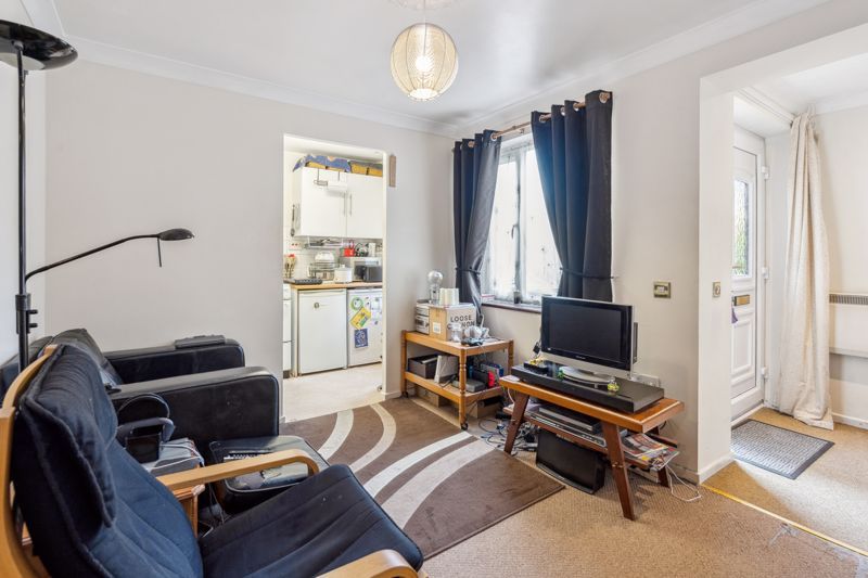1 bed flat for sale in Clarendon Close, Abingdon OX14, £160,000