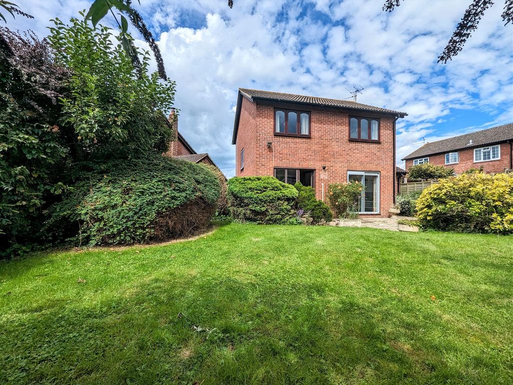 3 bed detached house for sale in Poole Ground, Highnam, Gloucester GL2, £299,500