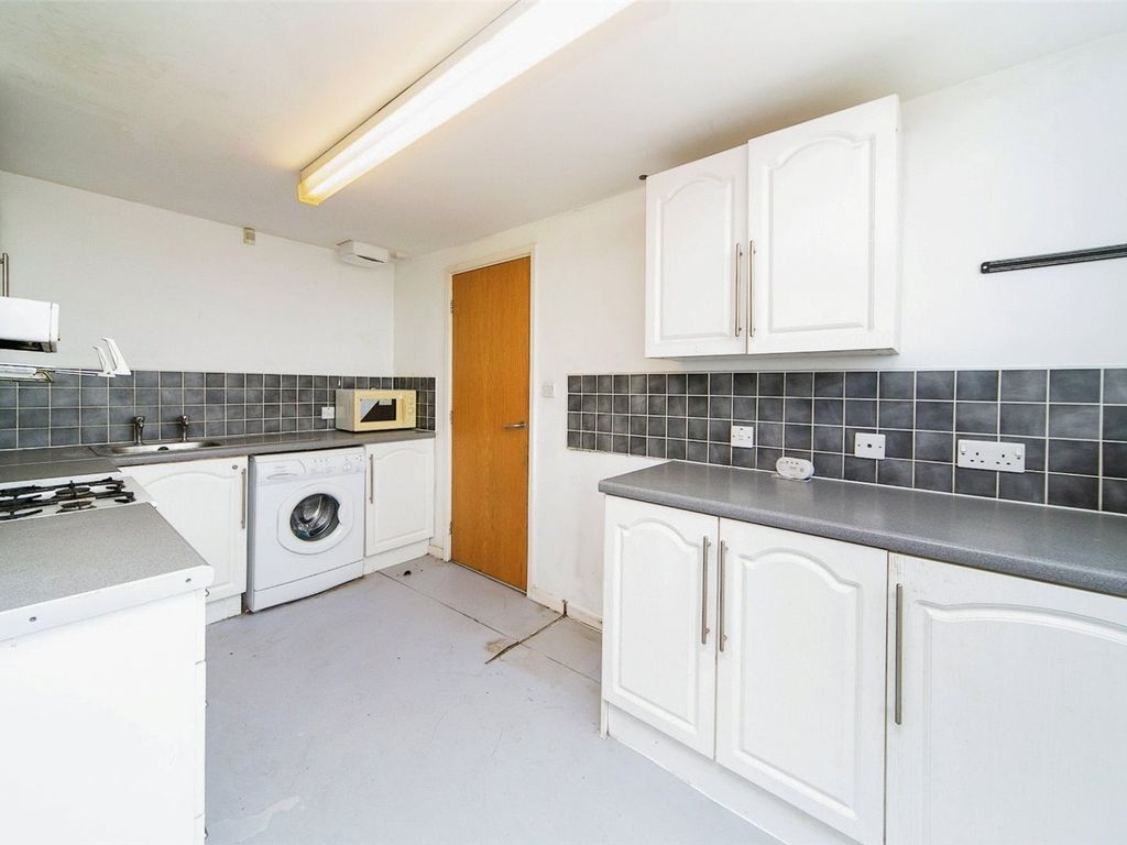 3 bed flat for sale in Adlington Street, Liverpool L3, £115,000