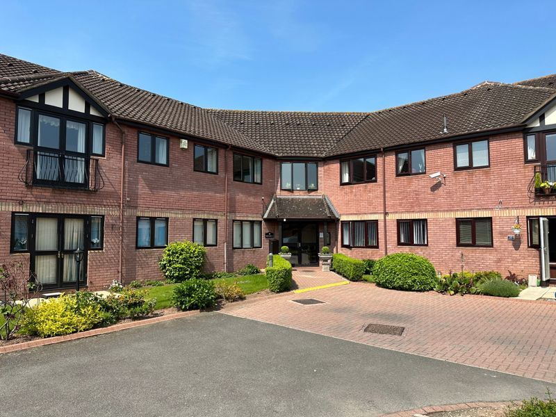 2 bed flat for sale in Brook Farm Court, Belmont, Hereford HR2, £105,000