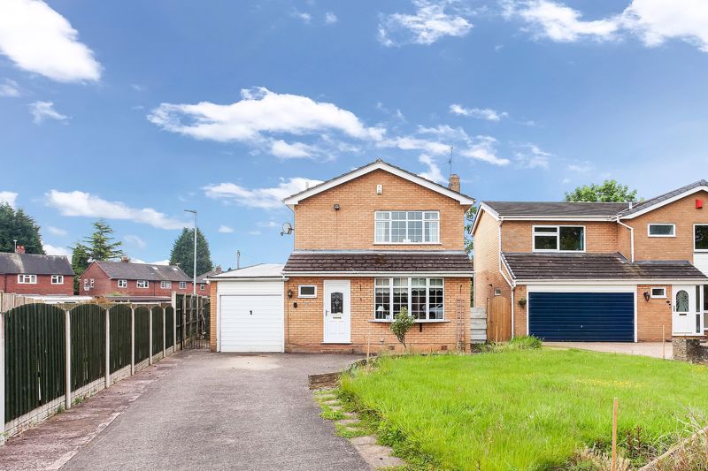 3 bed detached house for sale in Littendale Close, Congleton CW12, £290,000