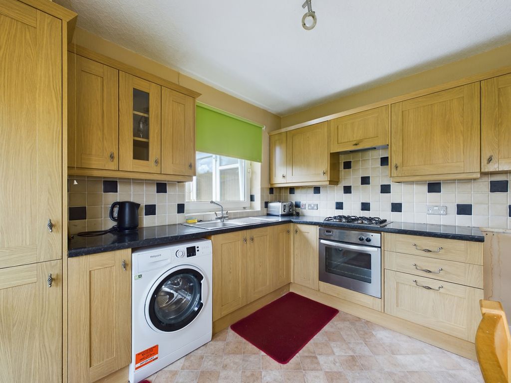 2 bed semi-detached house for sale in Snape Drive, Bradford BD7, £210,000