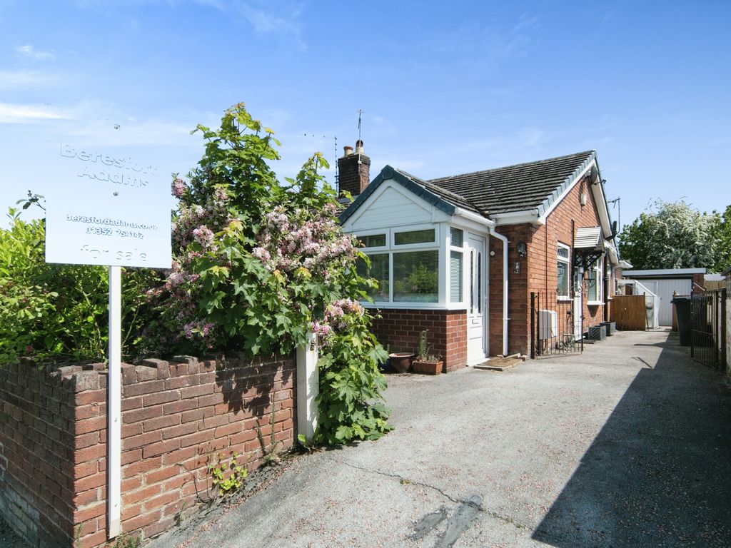 2 bed bungalow for sale in Bryn Lane, New Brighton, Mold, Flintshire CH7, £160,000
