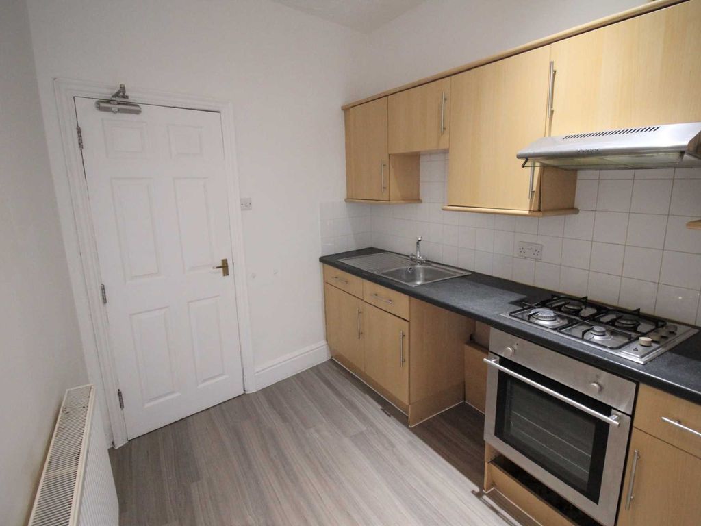 2 bed flat for sale in Locking Road, Weston-Super-Mare BS23, £160,000