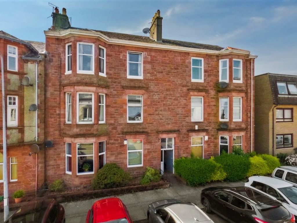 2 bed flat for sale in John Street, Helensburgh, Argyll And Bute G84, £107,000