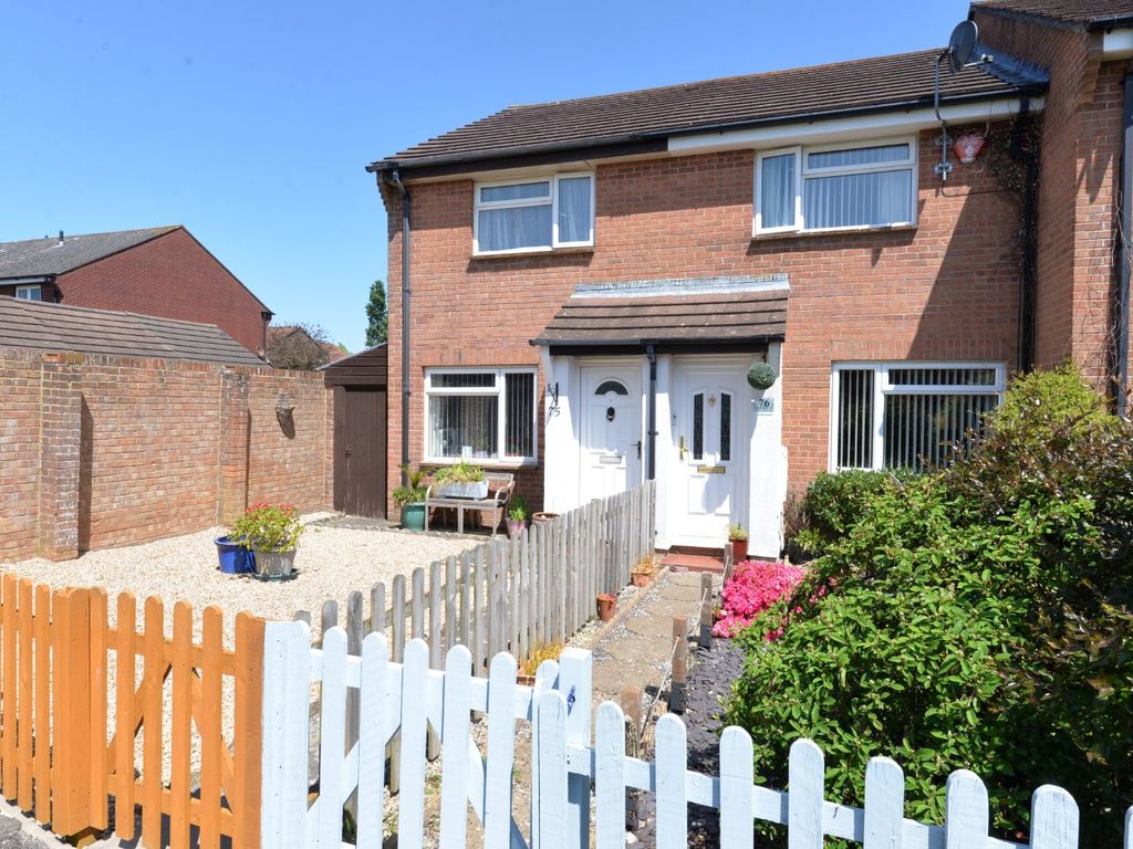 2 bed terraced house for sale in Carisbrooke Court, New Milton, Hampshire BH25, £279,995