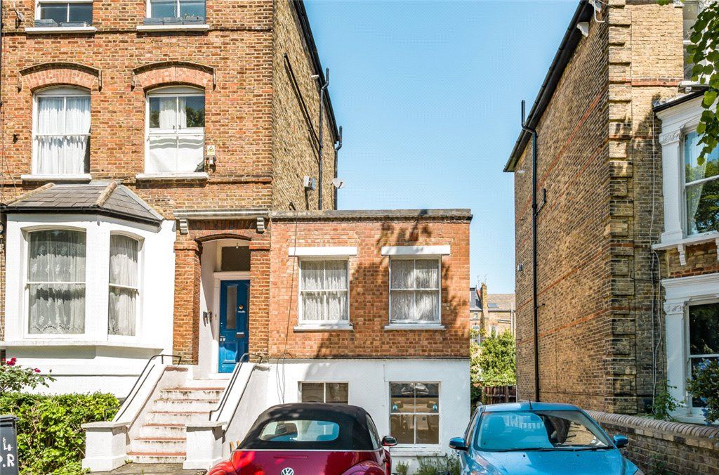 1 bed flat for sale in Tufnell Park Road, Holloway, London N7, £300,000