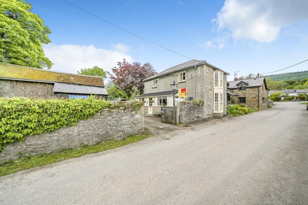 2 bed detached house for sale in New Radnor, Presteigne LD8, £265,000