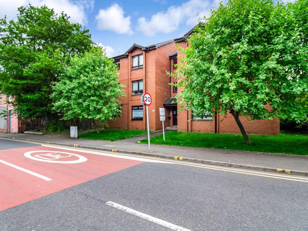 2 bed flat for sale in Blantyre Mill Road, Bothwell, Glasgow G71, £159,995