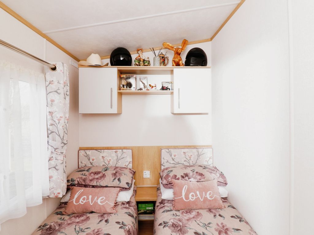 2 bed mobile/park home for sale in Abbey Farm Caravan Park Abbey Lane, Ormskirk L40, £95,000