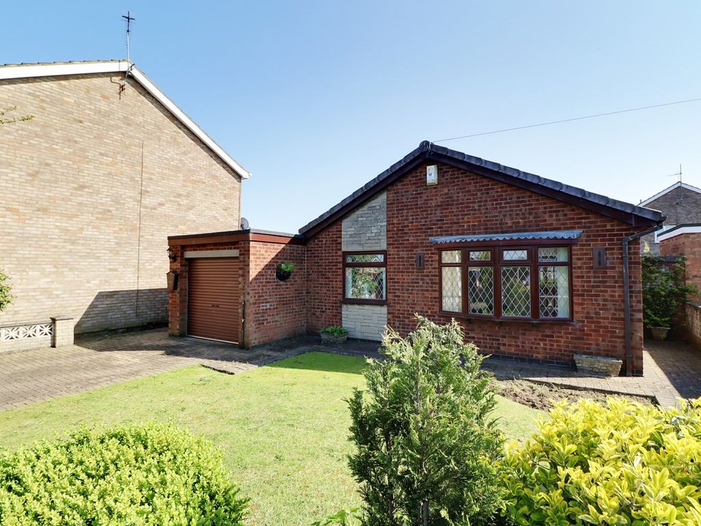 2 bed detached bungalow for sale in Timberland, Bottesford DN16, £200,000