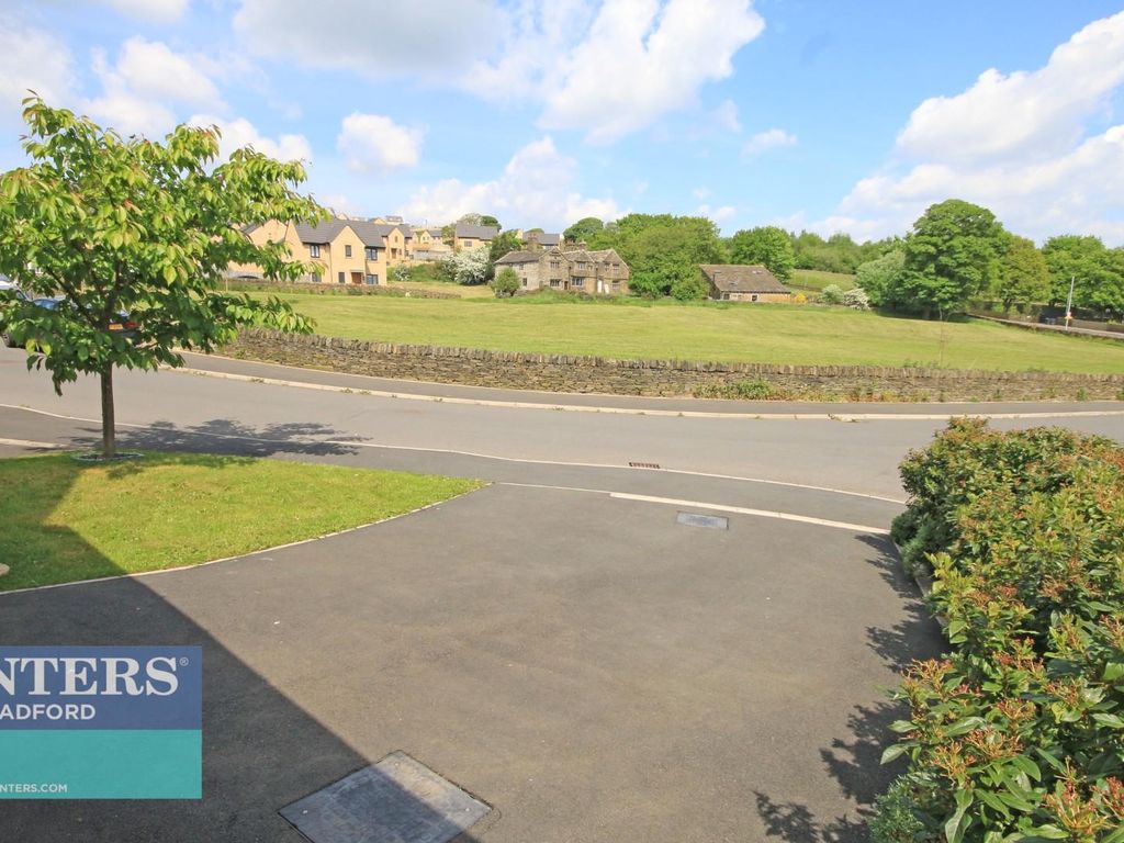 3 bed detached house for sale in Beck Bridge Lane, Allerton, Bradford BD15, £230,000