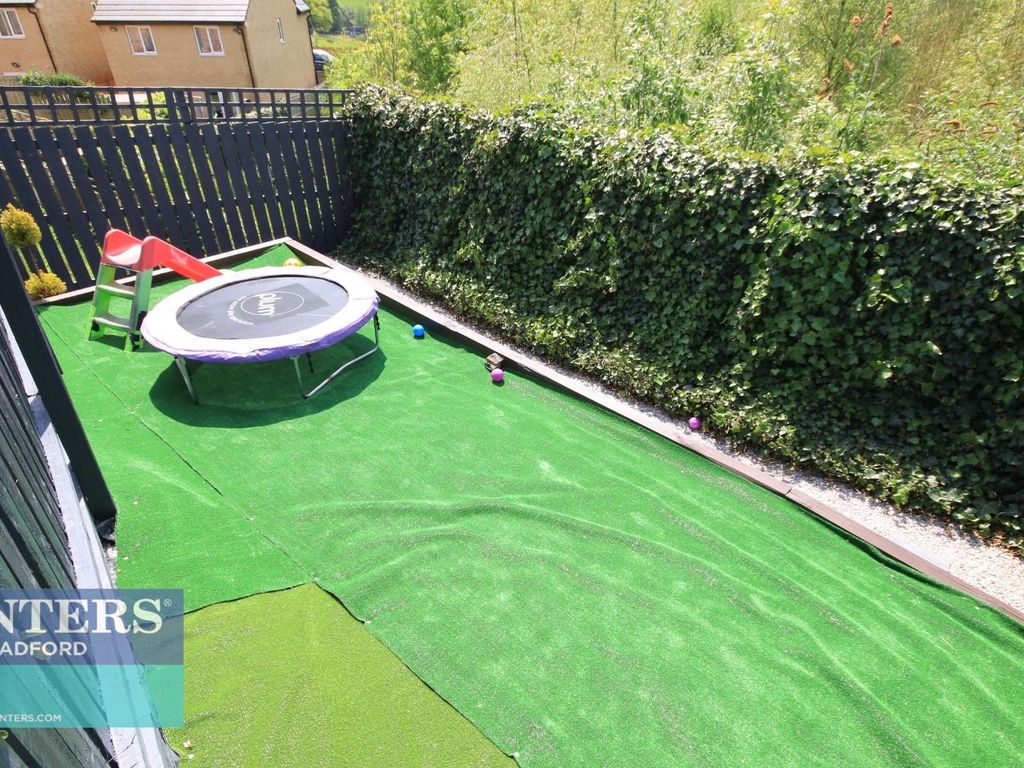 3 bed detached house for sale in Beck Bridge Lane, Allerton, Bradford BD15, £230,000