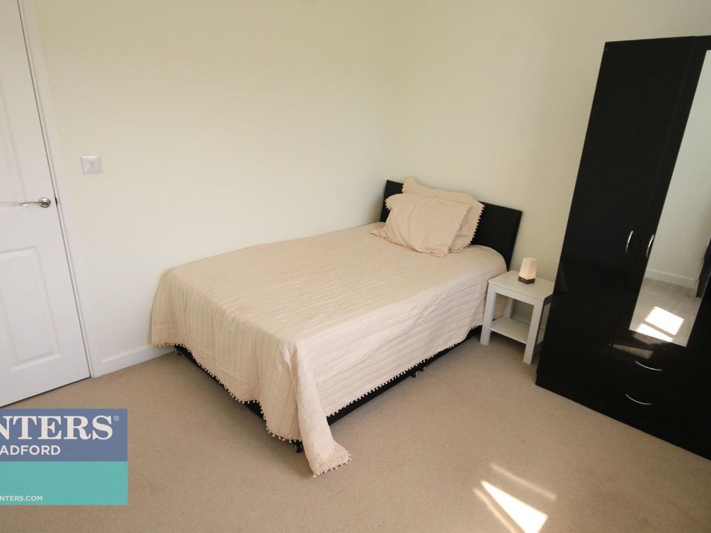 3 bed detached house for sale in Beck Bridge Lane, Allerton, Bradford BD15, £230,000