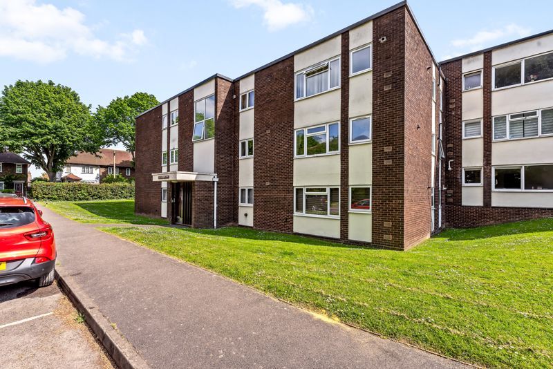 1 bed flat for sale in Stanley Road, Carshalton SM5, £230,000