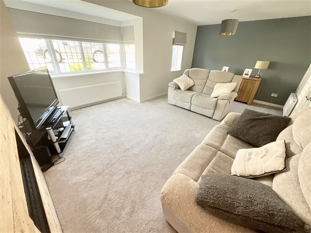4 bed detached house for sale in Martin Close, Aughton, Sheffield S26, £320,000