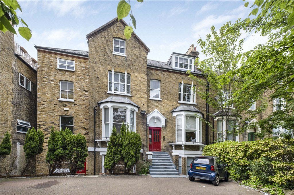 1 bed flat for sale in Selhurst Road, London SE25, £240,000