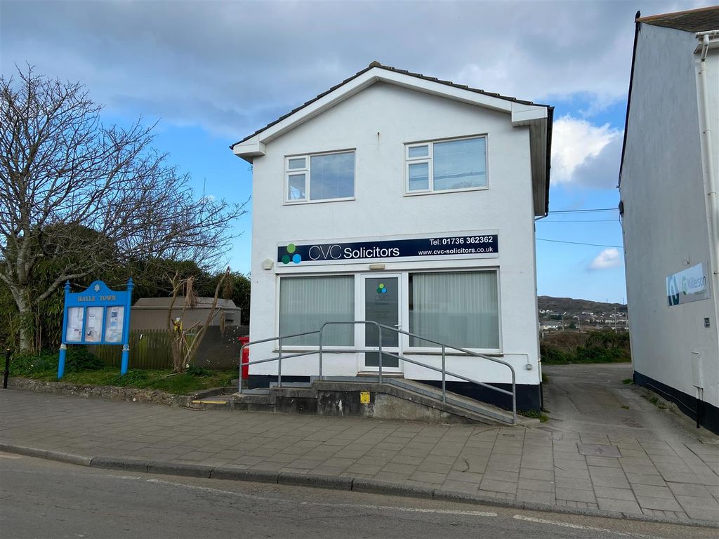 Office for sale in Fore Street, Hayle TR27, £250,000