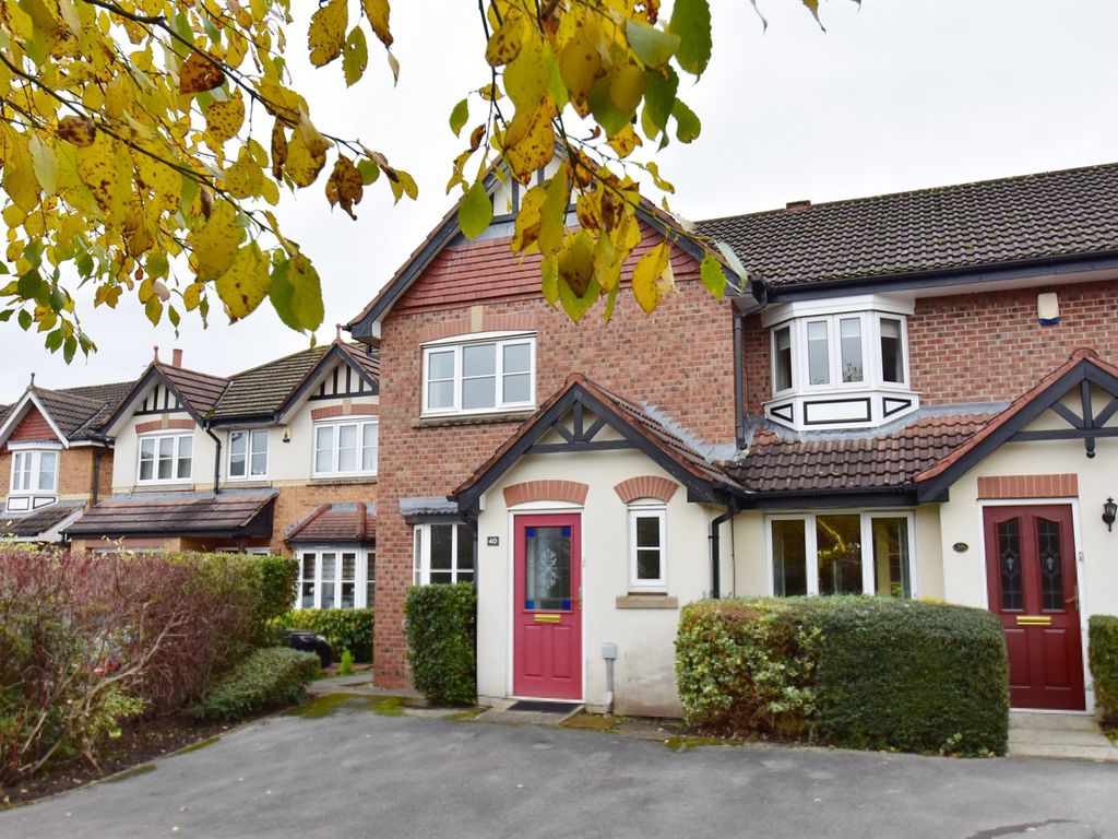 3 bed mews house for sale in Bloomfield Close, Cheadle Hulme, Cheadle SK8, £295,000