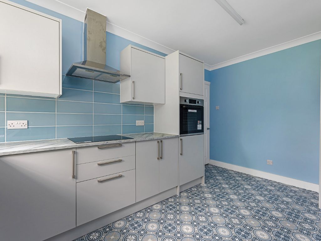 2 bed flat for sale in Beckenham Road, Beckenham, Kent BR3, £300,000