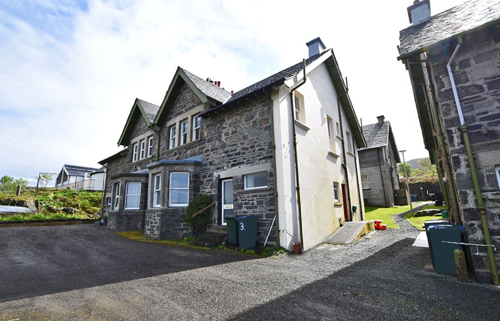 2 bed flat for sale in Victoria Place, Mallaig PH41, £120,000