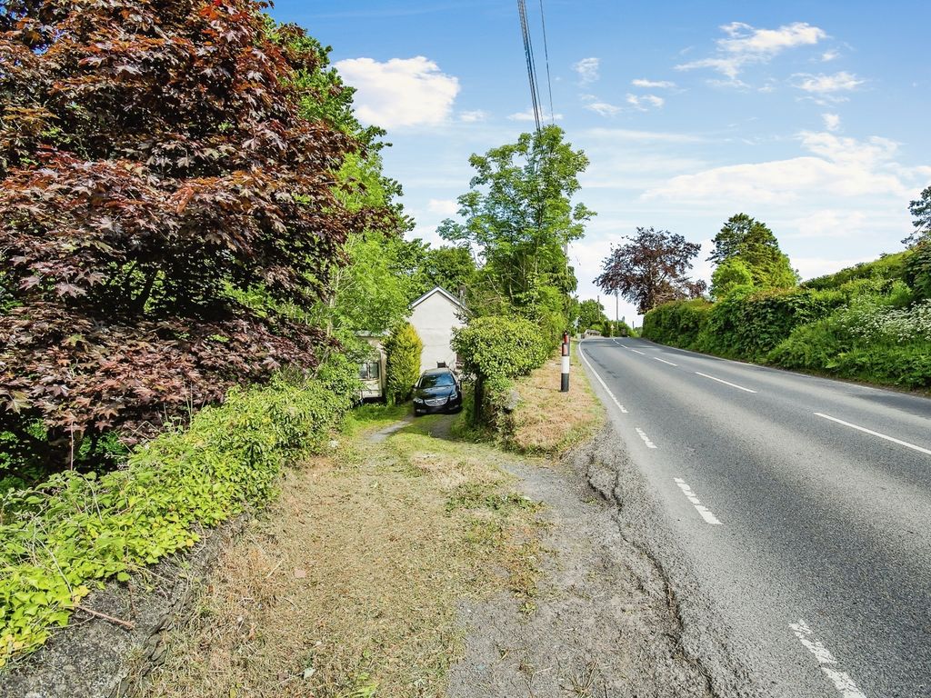 3 bed detached bungalow for sale in Pentrecagal, Newcastle Emlyn SA38, £320,000