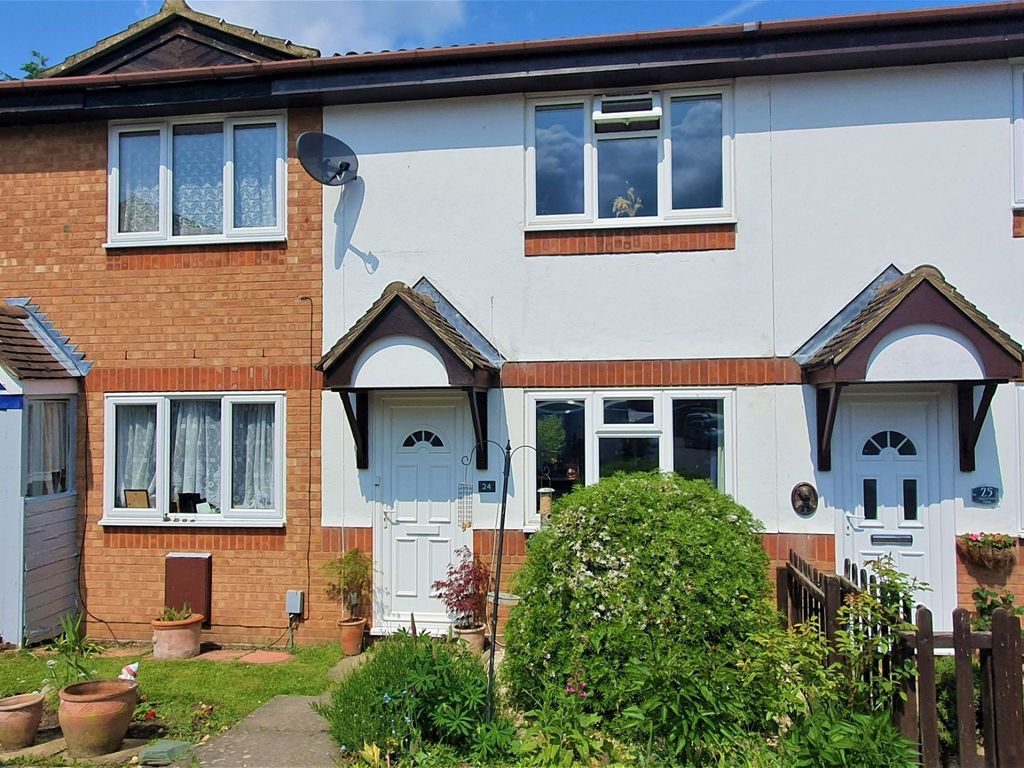 2 bed terraced house for sale in Upperstone Close, Stotfold, Hitchin SG5, £275,000