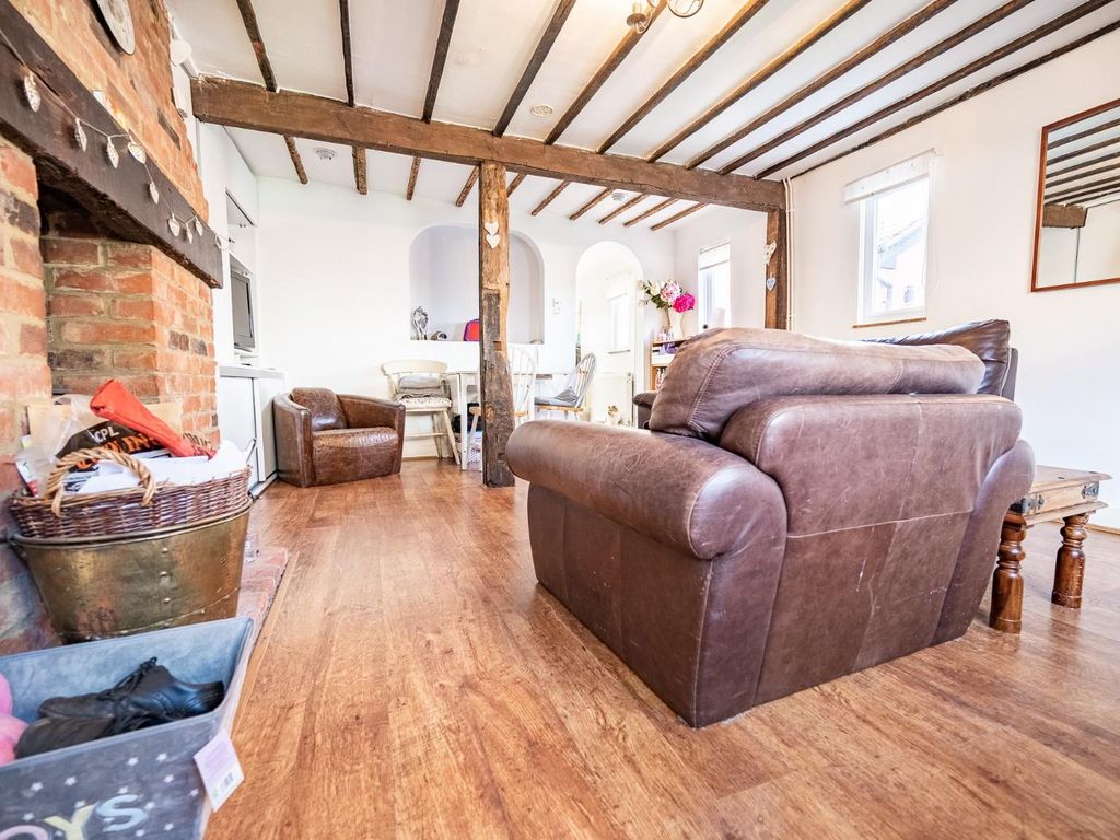 2 bed cottage for sale in Bridge Street, Great Bardfield, Braintree CM7, £260,000