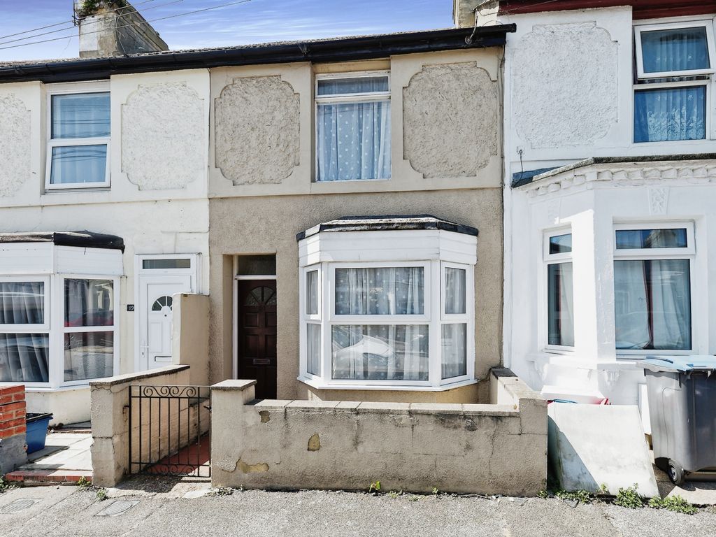 2 bed terraced house for sale in Glenfield Road, Dover CT16, £160,000