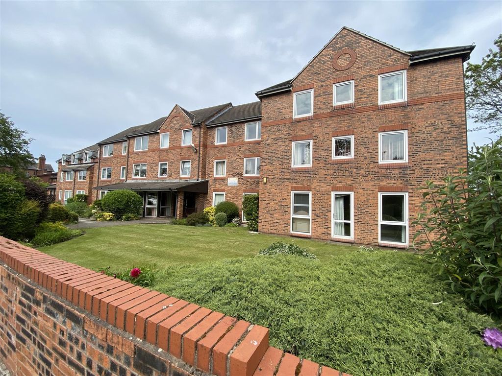1 bed flat for sale in Blundellsands Road East, Crosby, Liverpool L23, £88,000