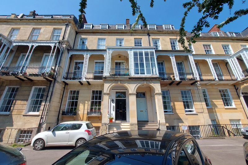1 bed flat for sale in Lansdown Place, Montpellier, Cheltenham GL50, £149,500