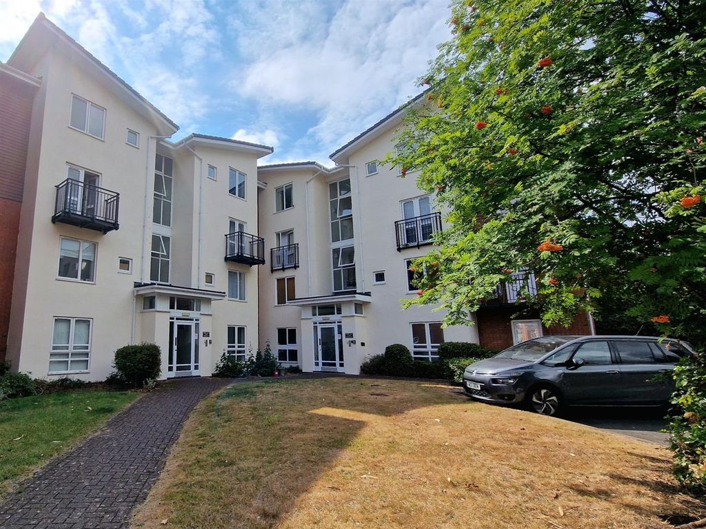 1 bed flat for sale in Sandy Lane, Coventry CV1, £100,000