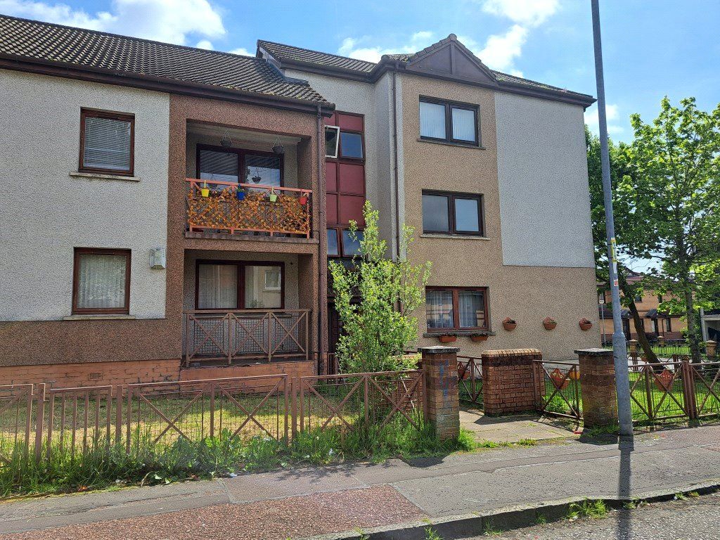 2 bed flat for sale in Dalriada Crescent, Motherwell ML1, £29,000