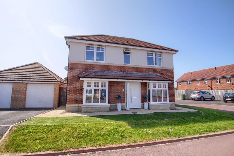 3 bed detached house for sale in Gateholm Close, Ingleby Barwick, Stockton-On-Tees TS17, £240,000