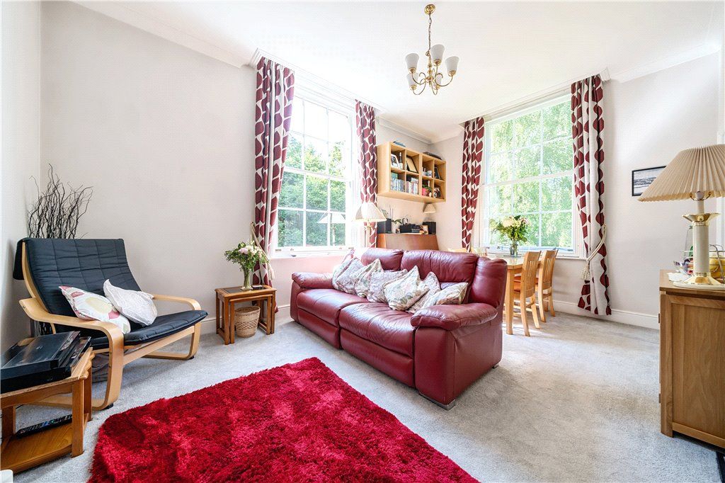1 bed flat for sale in Montfort College, Botley Road, Romsey, Hampshire SO51, £210,000