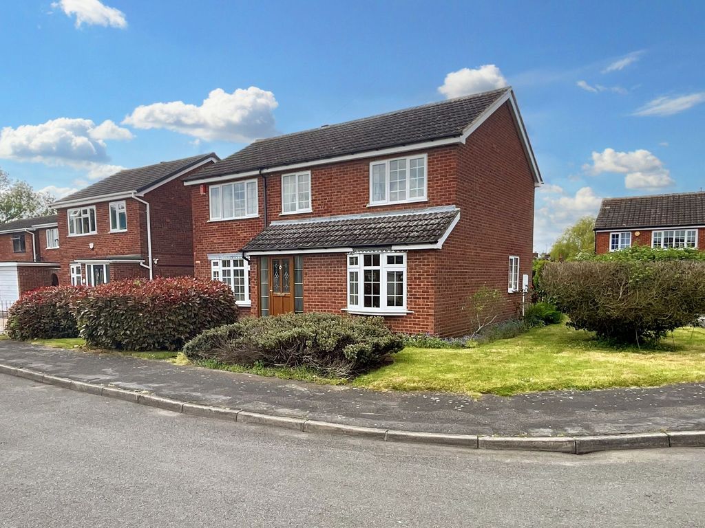 4 bed detached house for sale in Adcote Close, Barwell LE9, £325,000