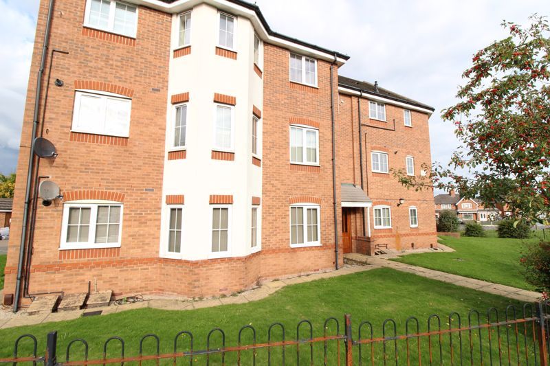 2 bed flat for sale in Newhome Way, Walsall WS3, £105,000