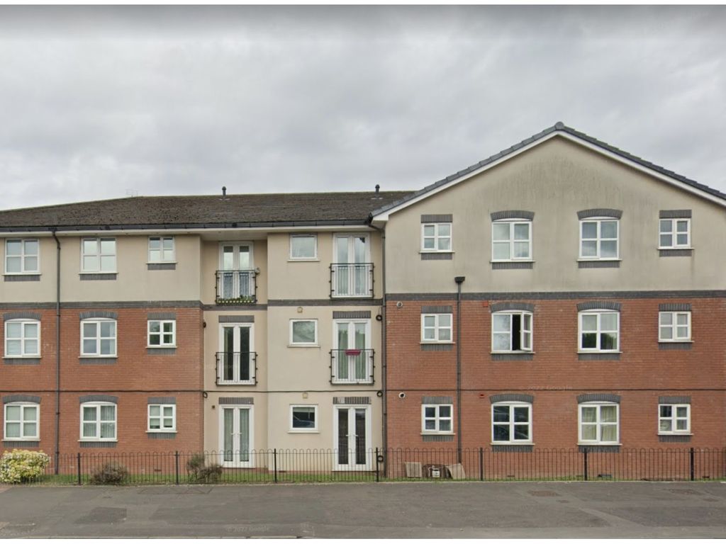 2 bed flat for sale in Old Meeting Street, West Bromwich B70, £160,000